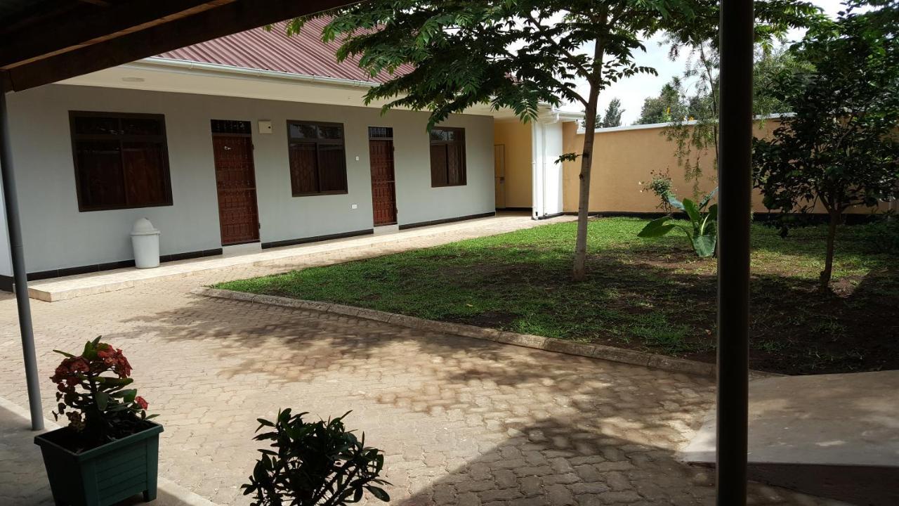 Kilimanjaro Country House Моші Екстер'єр фото