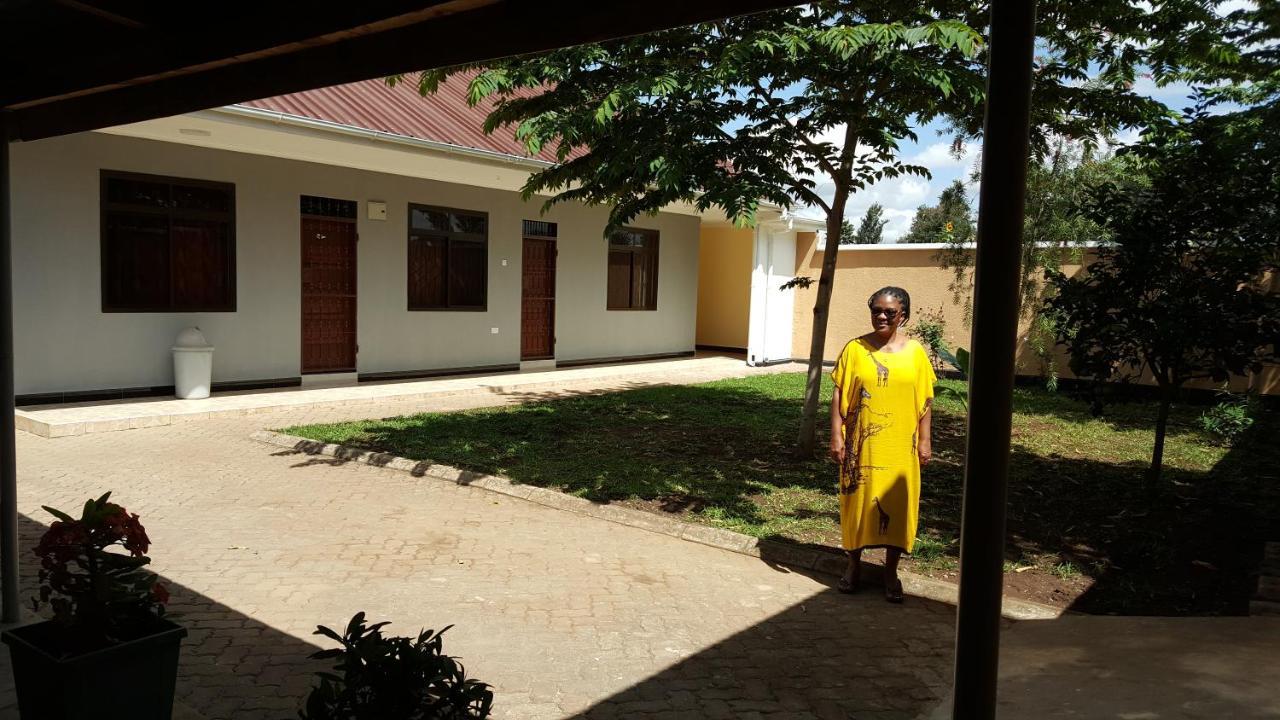 Kilimanjaro Country House Моші Екстер'єр фото