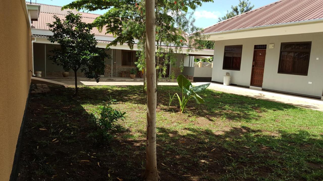 Kilimanjaro Country House Моші Екстер'єр фото